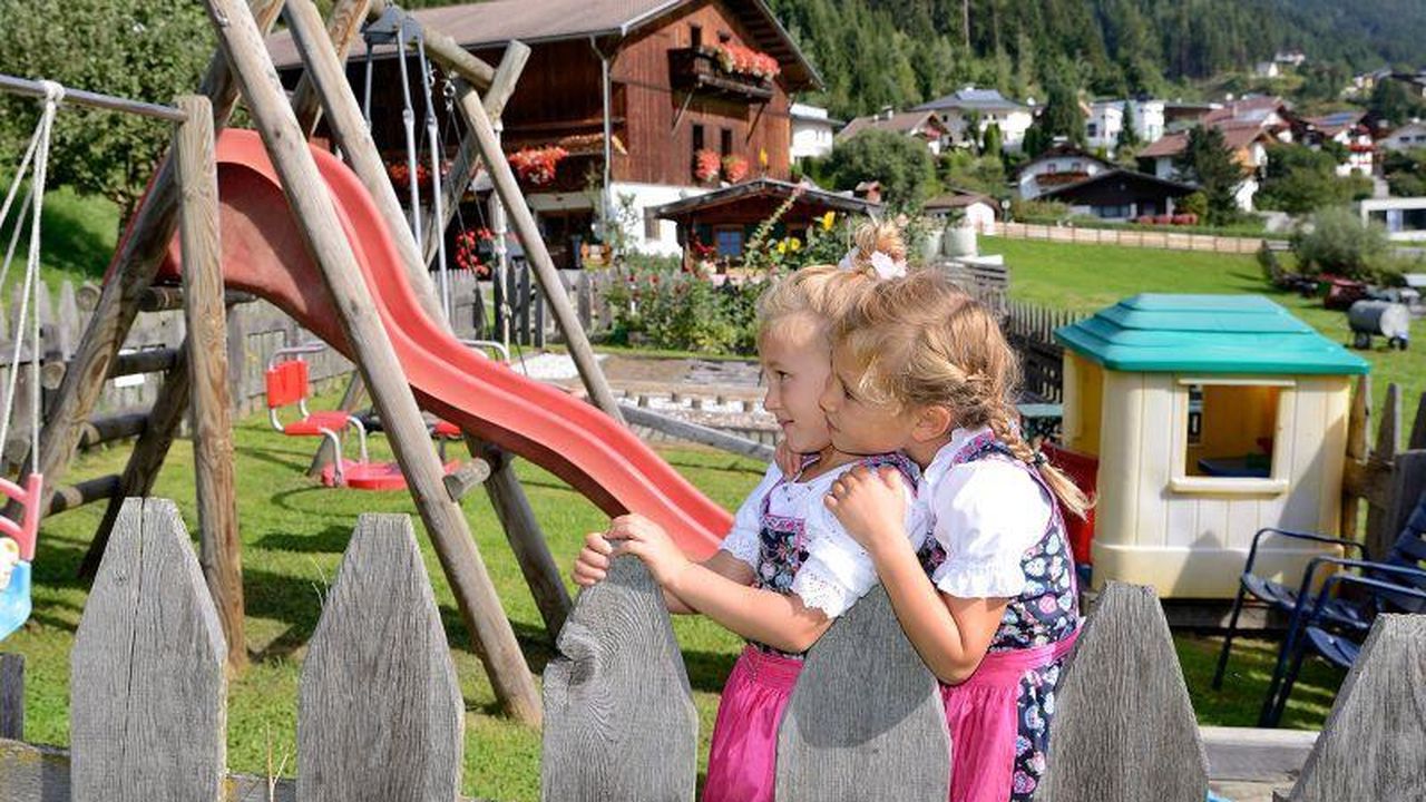 Roasnhof Spielplatz Roasnhof Spielplatz